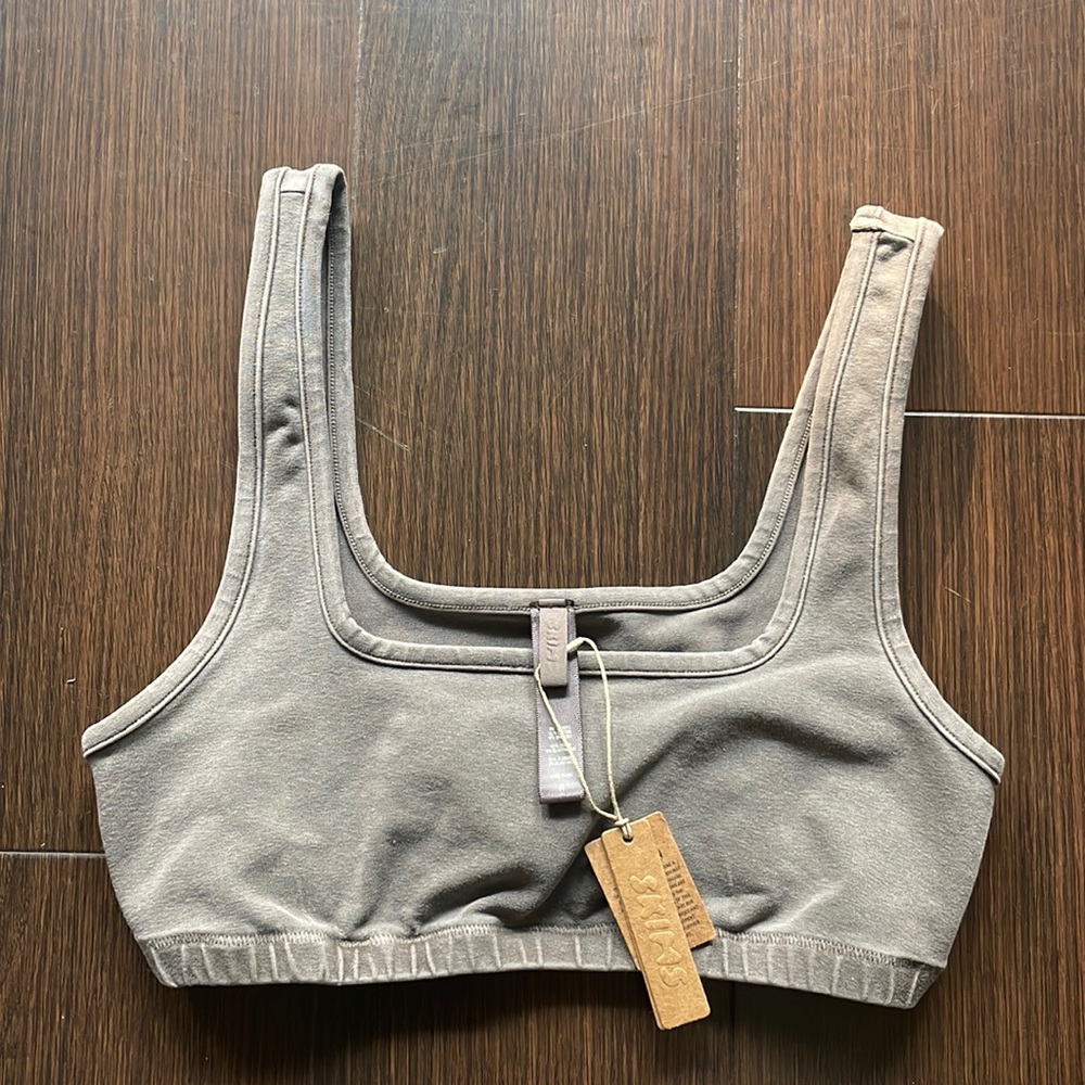 SKIMS Outdoor Basics Bralette, Size Medium